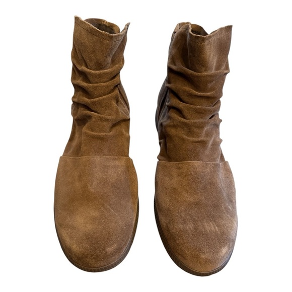 Munro Water Resistant Scout Bootie in brown suede NWOB - Picture 5 of 10